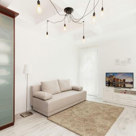 Apartments Gdansk Dworska By Noclegi Renters المظهر الخارجي الصورة